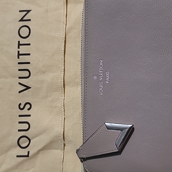 Louis Vuitton Grained Veau Cachemire Comete V Zippy Wallet Grey MI3165 +Dust Bag - Picture 14 of 15